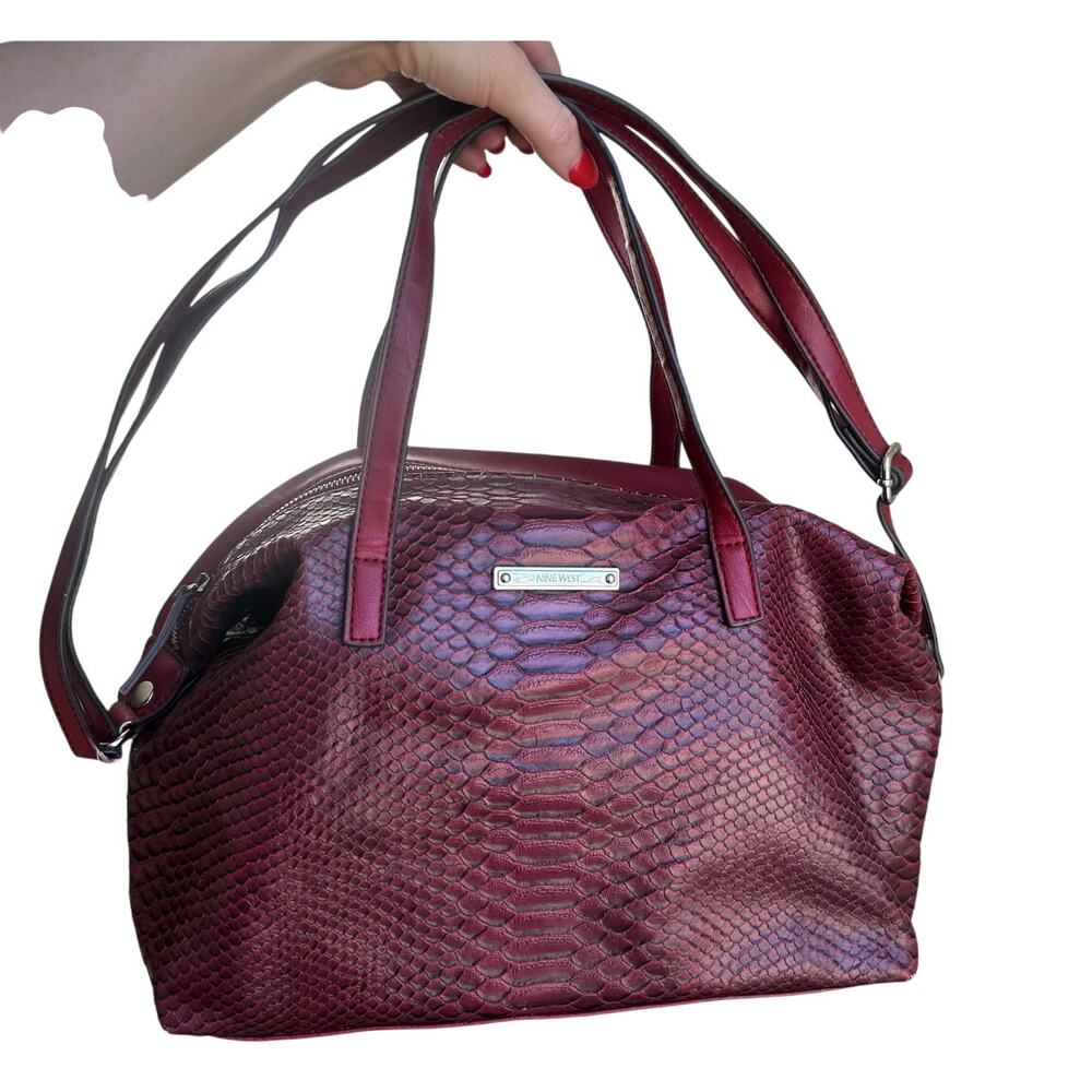 Y2K 90s nine west burgundy faux snakeskin satchel crossbody bag maroon